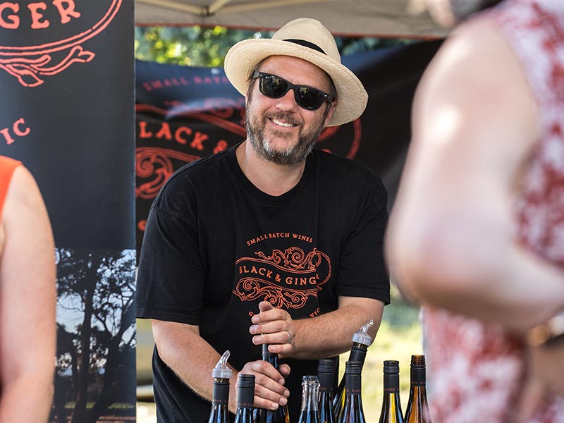 Hadyn Black pouring wines at An Evening in the Vines by Grampians Wine